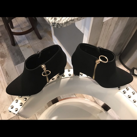 Impo black ankle bootie size 5 1/2 - Picture 7 of 8